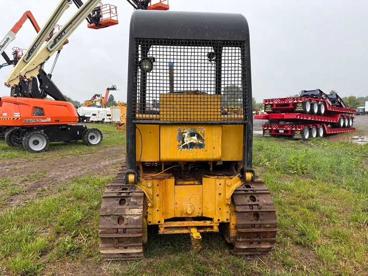 deere-450d-image-8