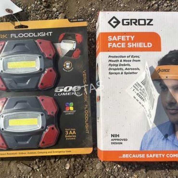 #107 • 2-Pack Versa Work Floodlight & 5-Pack Safety Face
