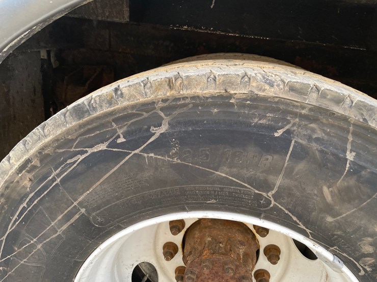 2010-international-durastar-4400-image-36