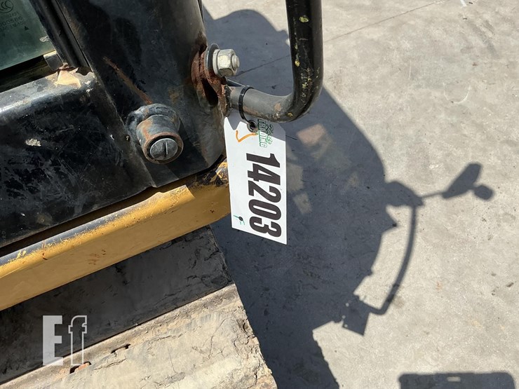 2018-caterpillar-307e2-image-22