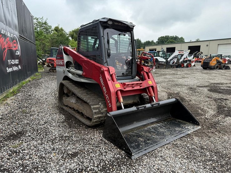 2022-takeuchi-tl12r2-image-6