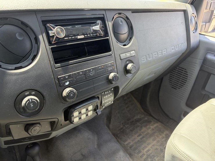 2011-ford-f250-image-17