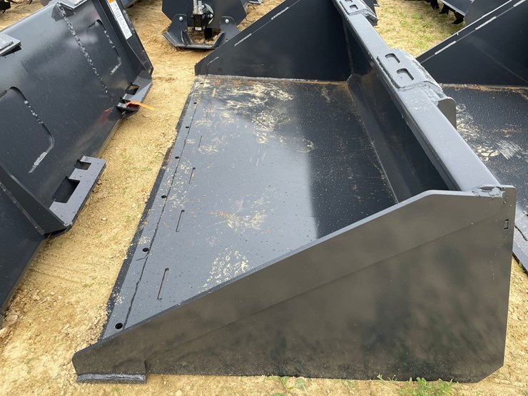 #2029-•-new-wolverine-skid-steer-72"-bucket-image-11