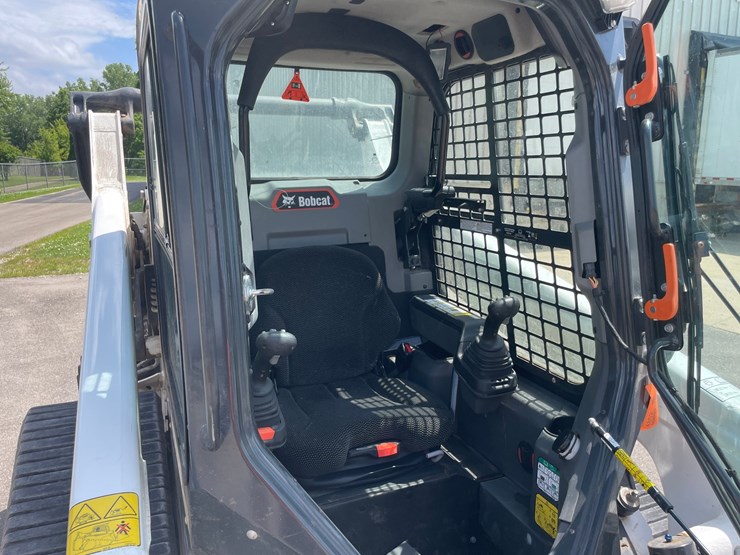 2024-bobcat-t66-image-30