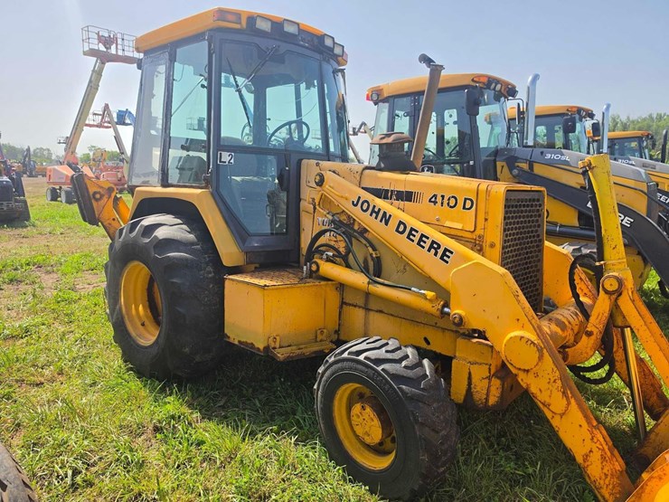 deere-410d-image-4