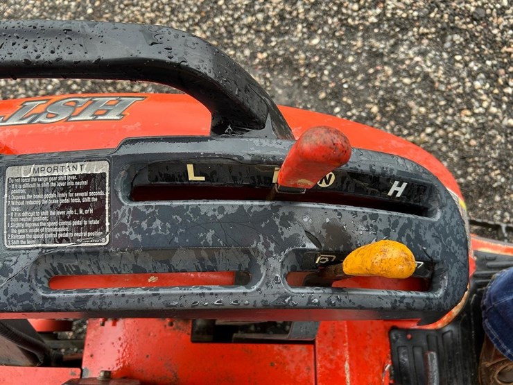 kubota-b26-image-25
