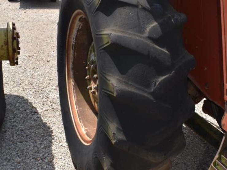 fiat-8055-tractor-w/-loader-(serial-#-307313)-(showing-appx-2,355-hours,-up-image-9
