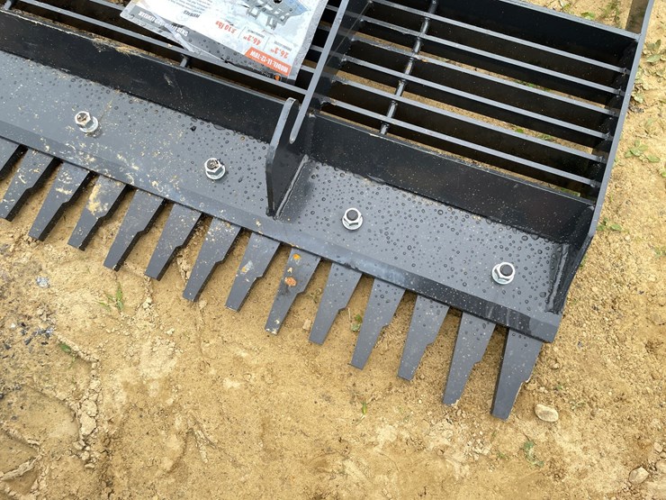 #2040-•-new-wolverine-skid-steer-land-leveler-attachment-image-7