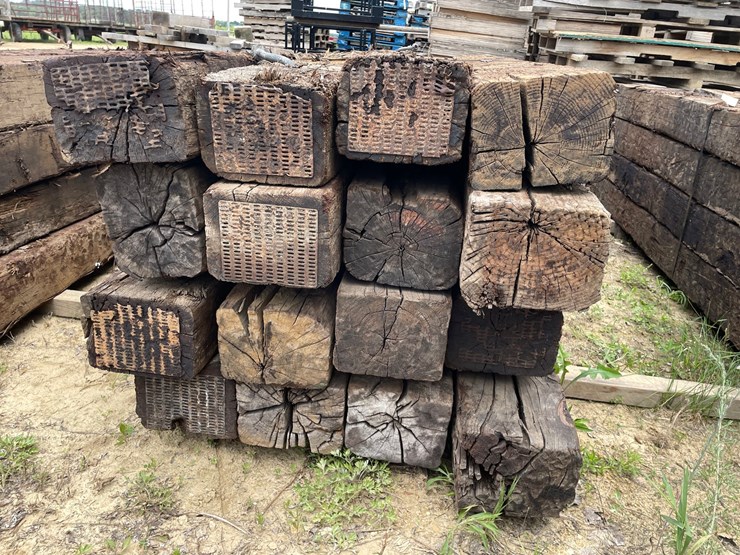 #3447-•-bundle-of-(16)-railroad-ties-image-6