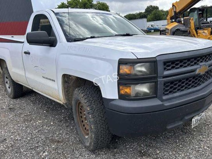 #2-•-2014-chevrolet-silverado-image-3