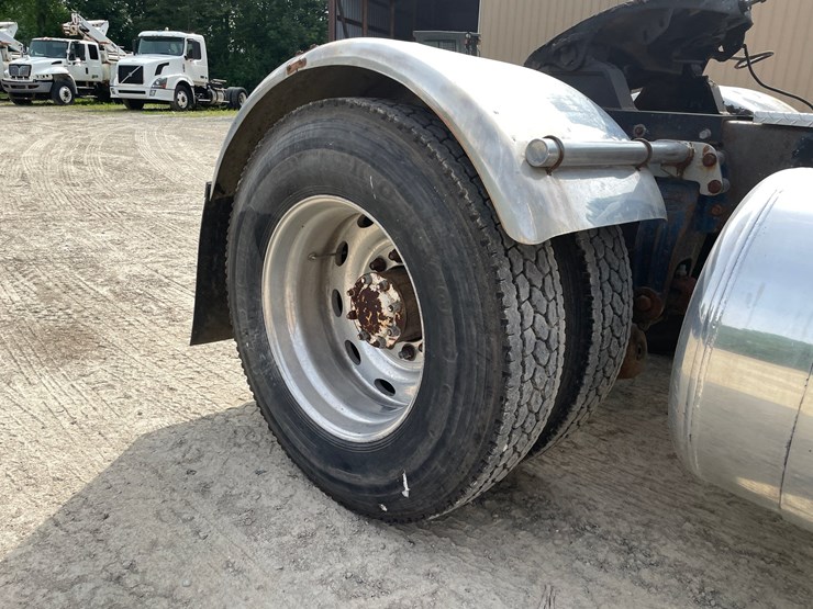 peterbilt-379-image-20