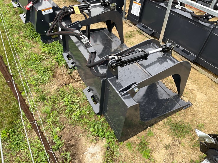 #2039-•-new-wolverine-skid-steer-grapple-bucket-image-4
