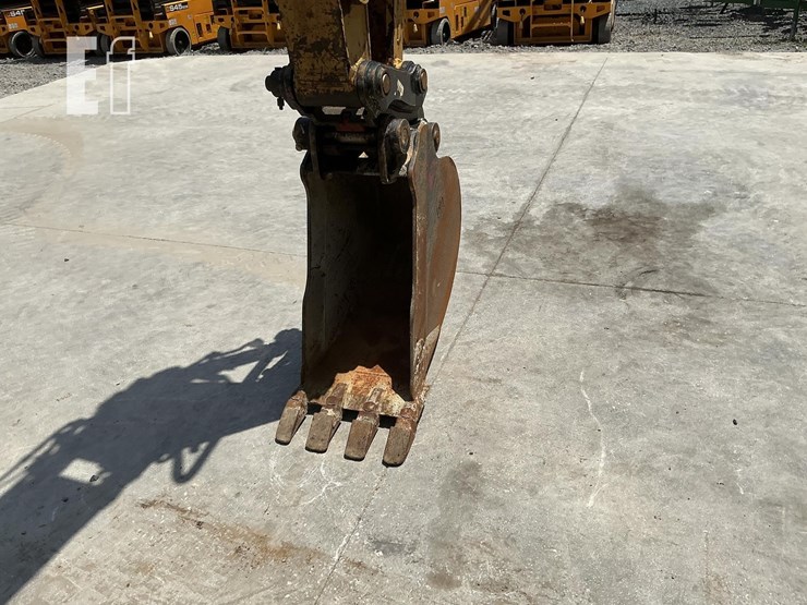2018-caterpillar-307e2-image-11