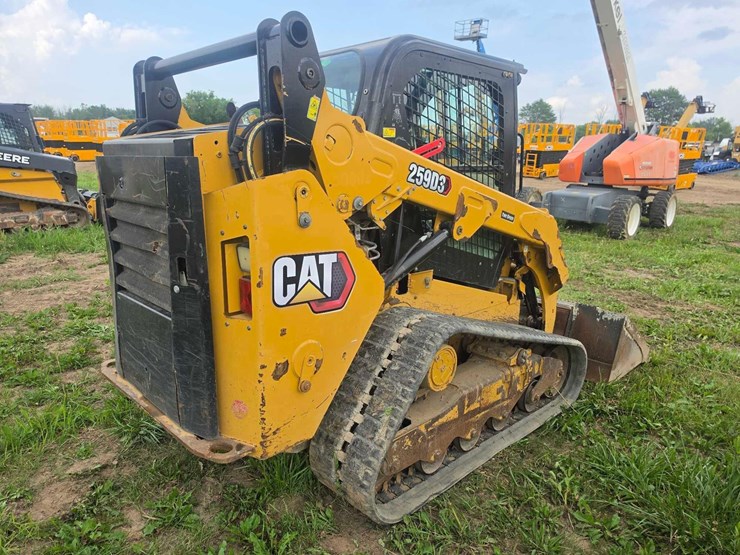 2020-caterpillar-259d3-image-5