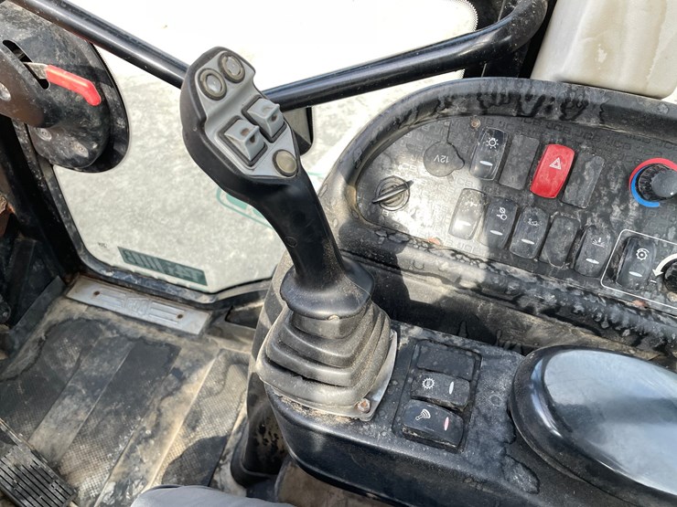 jcb-tm320-image-41