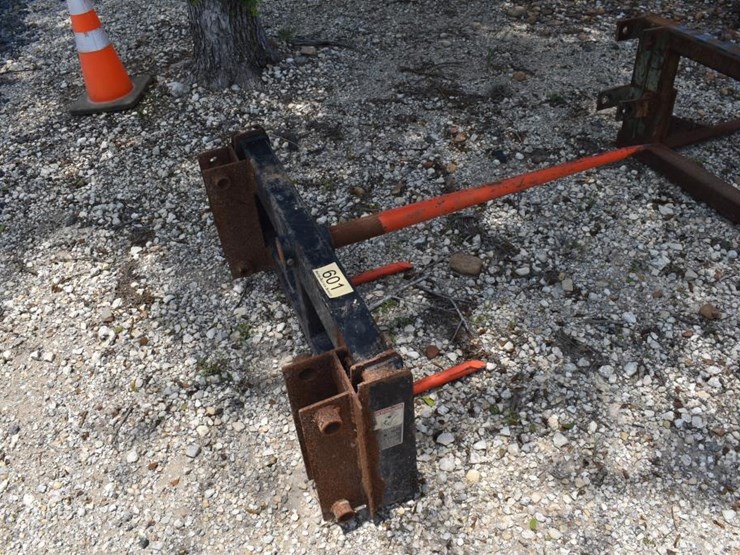 loader-hay-spear-image-1