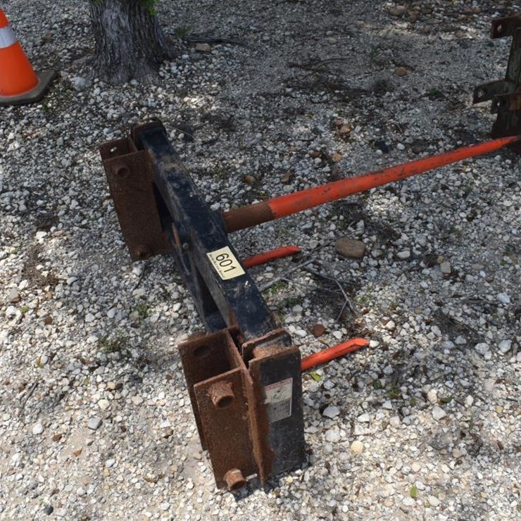 LOADER HAY SPEAR