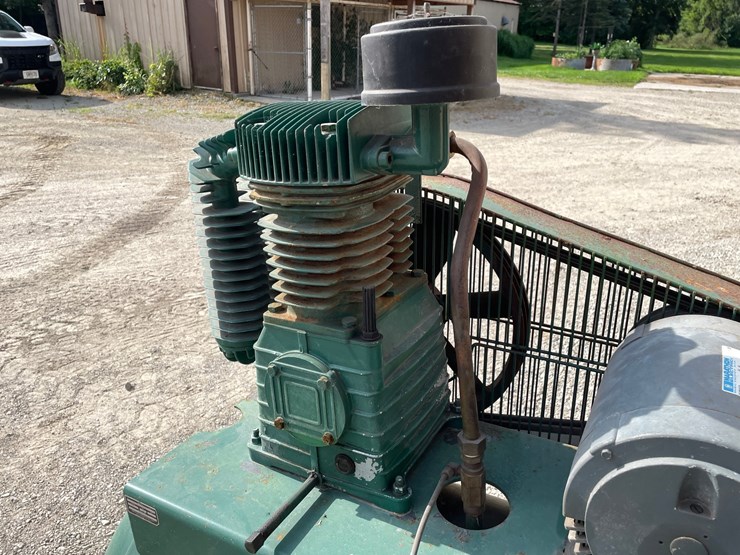 #8321-•-rol-air-3-phase-air-compressor-image-5