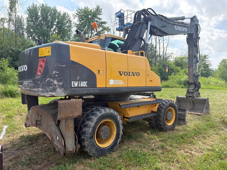 volvo-ew180c-image-6