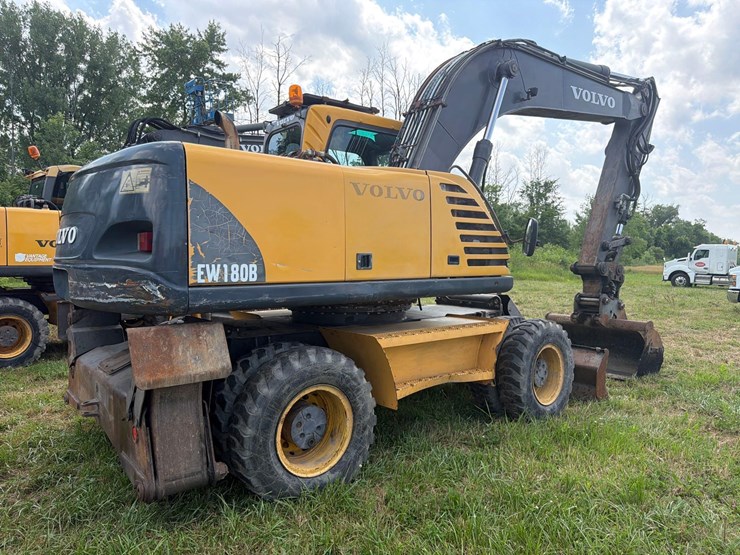 volvo-ew180b-image-6