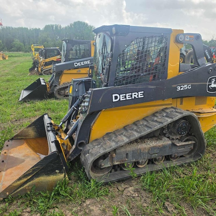 2022 DEERE 325G