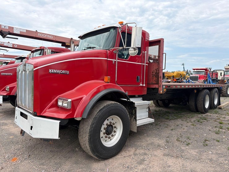 2013-kenworth-t880-image-1