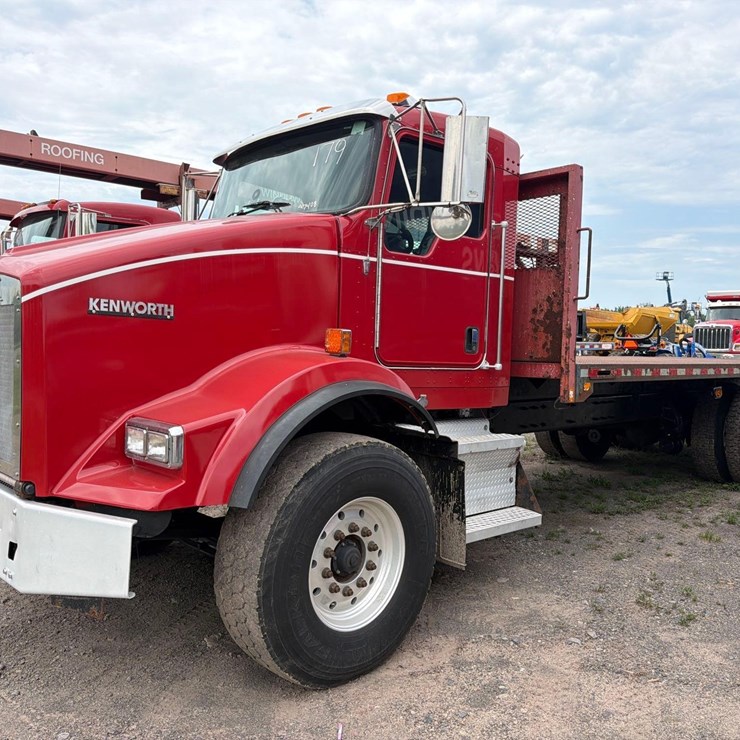 2013 KENWORTH T880