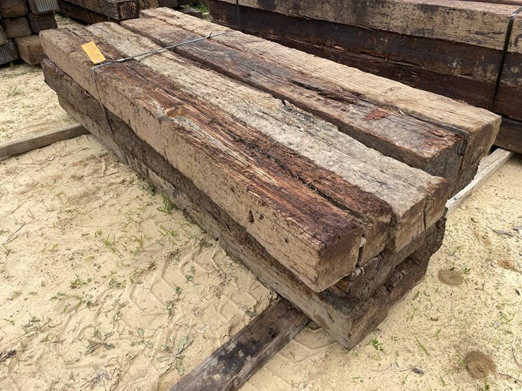 #3453-•-bundle-of-(16)-railroad-ties-image-1