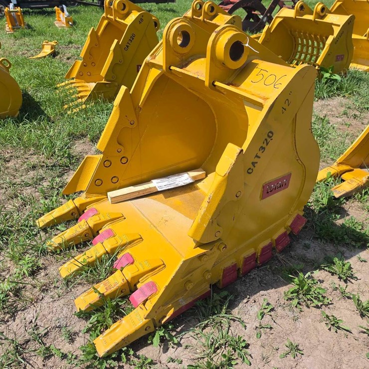 CATERPILLAR 320