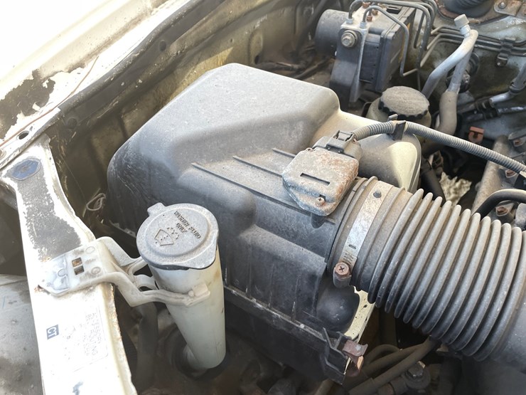 2003-toyota-sequoia-image-115