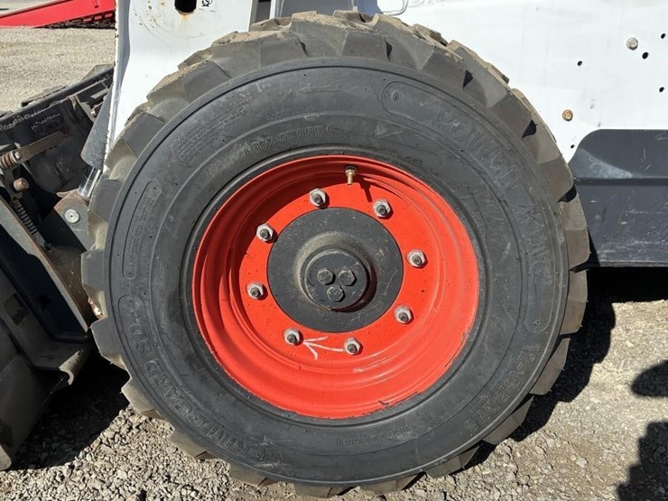 2021-bobcat-s740-image-12