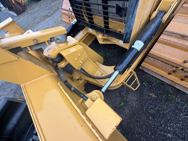2018-caterpillar-d3k2-lgp-image-17