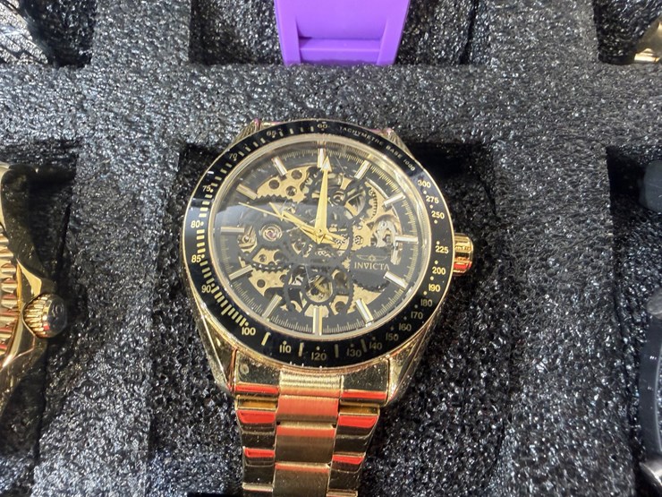 #84578-•-box-of-invicta-watches-image-5
