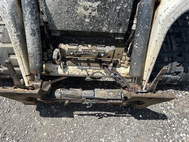 2021-bobcat-t76-image-9