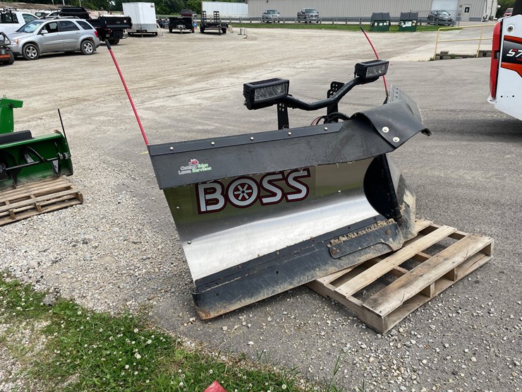 #4879-•-2024-boss-8'2"-stainless-dxt-v-plow-image-2