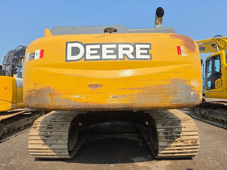 deere-350g-lc-image-7