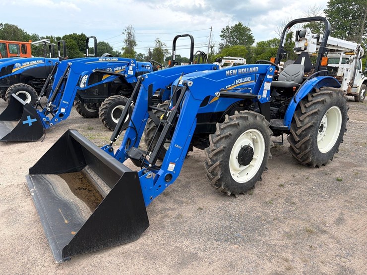 new-holland-workmaster-70-image-3