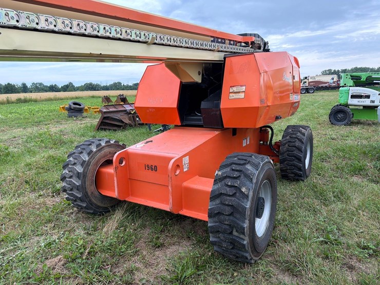 2020-jlg-660sj-image-3