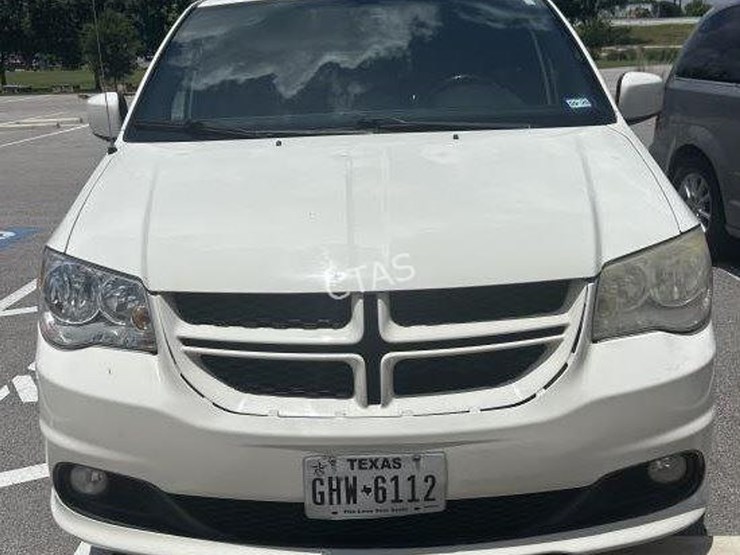 2012-dodge-caravan-image-2