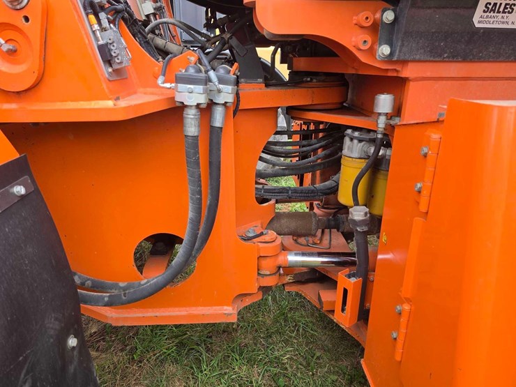 2019-hitachi-zw310-6-image-17