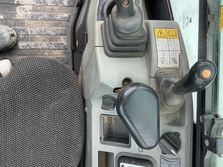 2018-bobcat-e35i-image-14