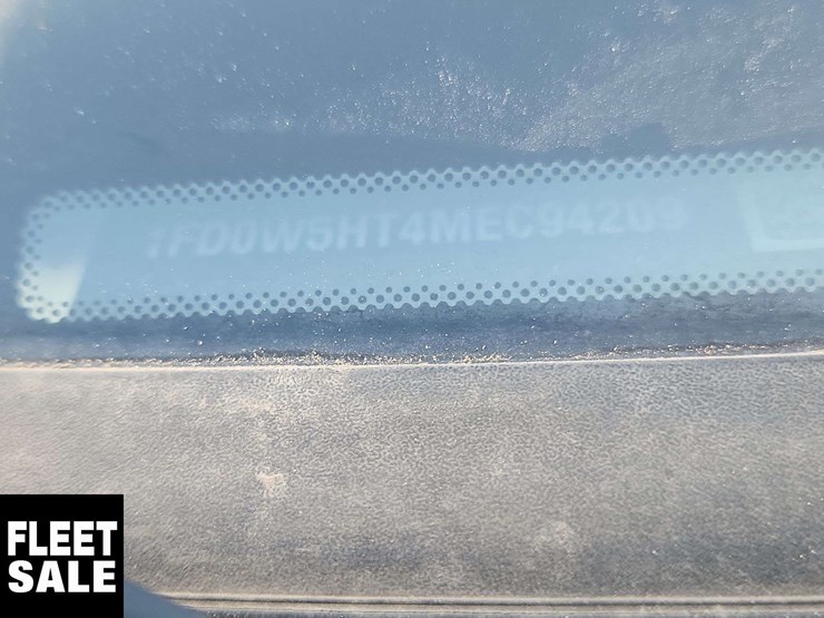 2021-ford-f550-image-12