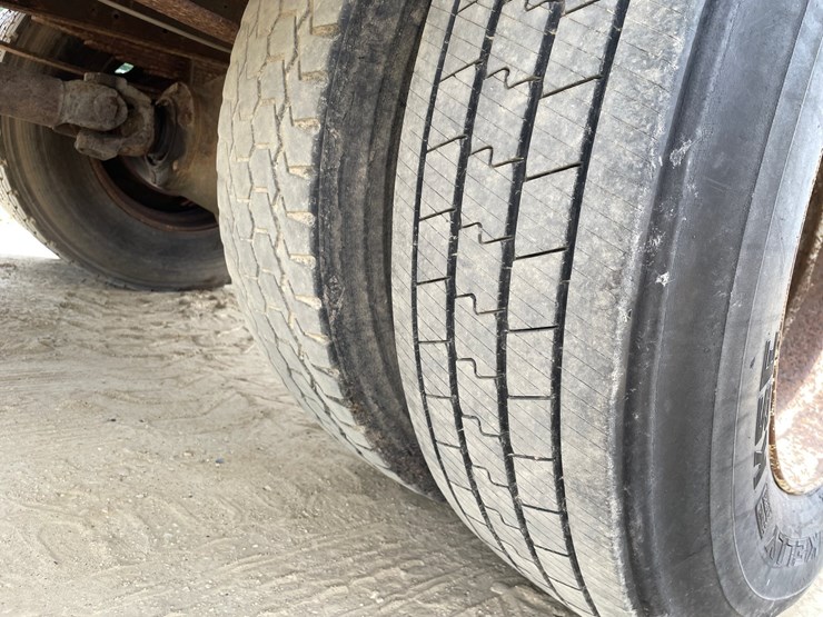 #204-•-1988-international-straight-truck-(has-wi-title)-image-114