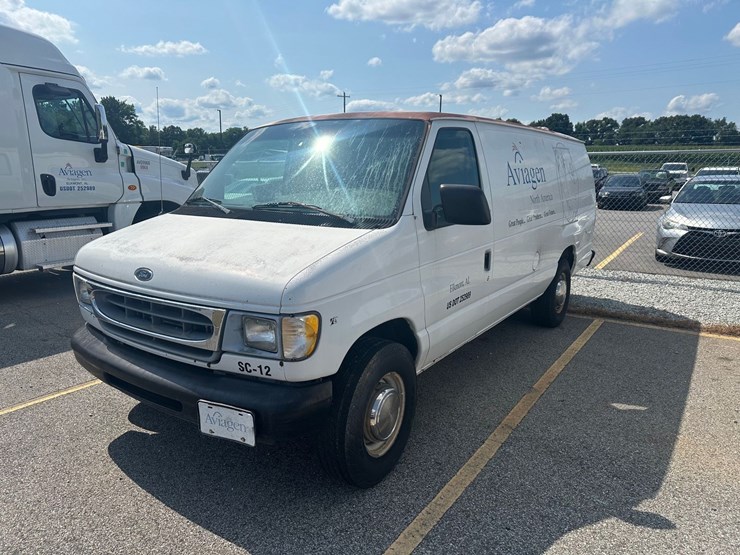 ford-e250-image-1