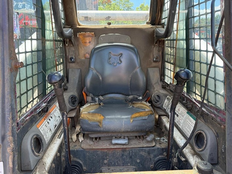 bobcat-t300-image-19