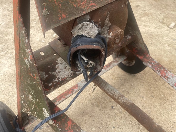 #3435-•-concrete-mixer-image-5