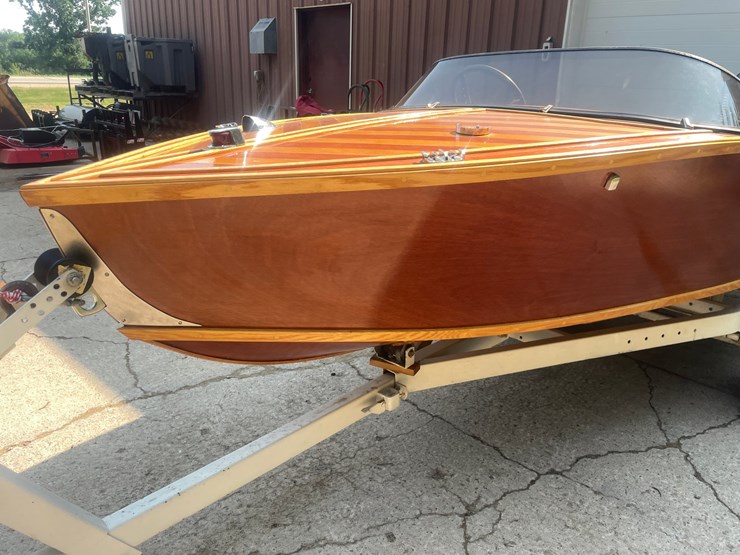 #103-•-1954-14'-vintage-speed-liner-wooden-speedboat-(no-title-or-registration-card)-(bill-of-sale-only)-image-15