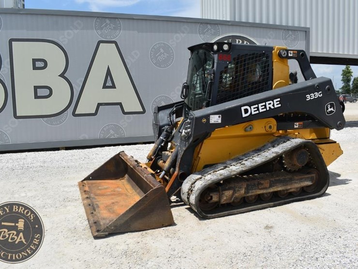 2017-deere-333g-image-10