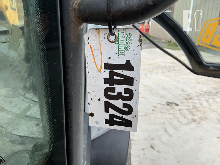 2016-jcb-3cx14-image-18