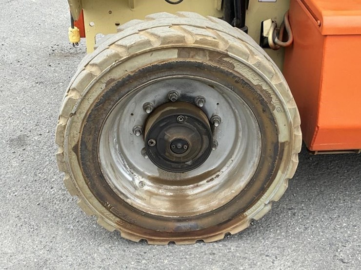 2007-jlg-4069le-image-7